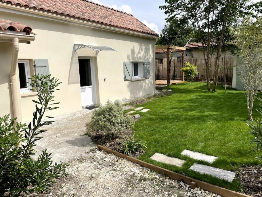 Petite Maison Avec Jardin Au Calme Floirac  Ngoại thất bức ảnh